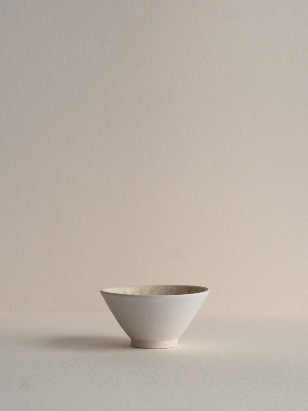 Conical glass ash glazes