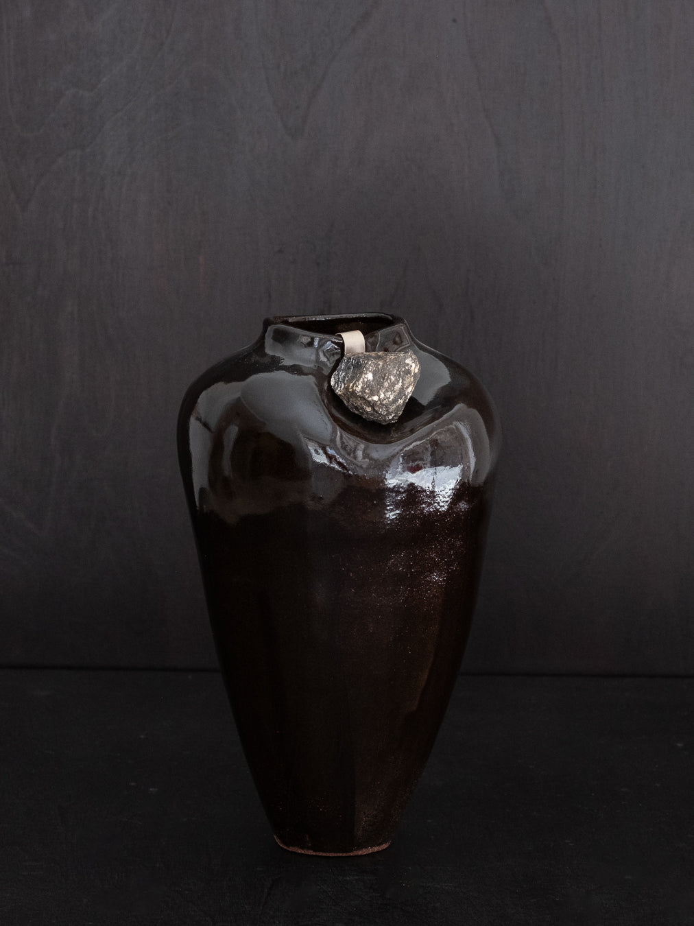(SVT02) Shape vase