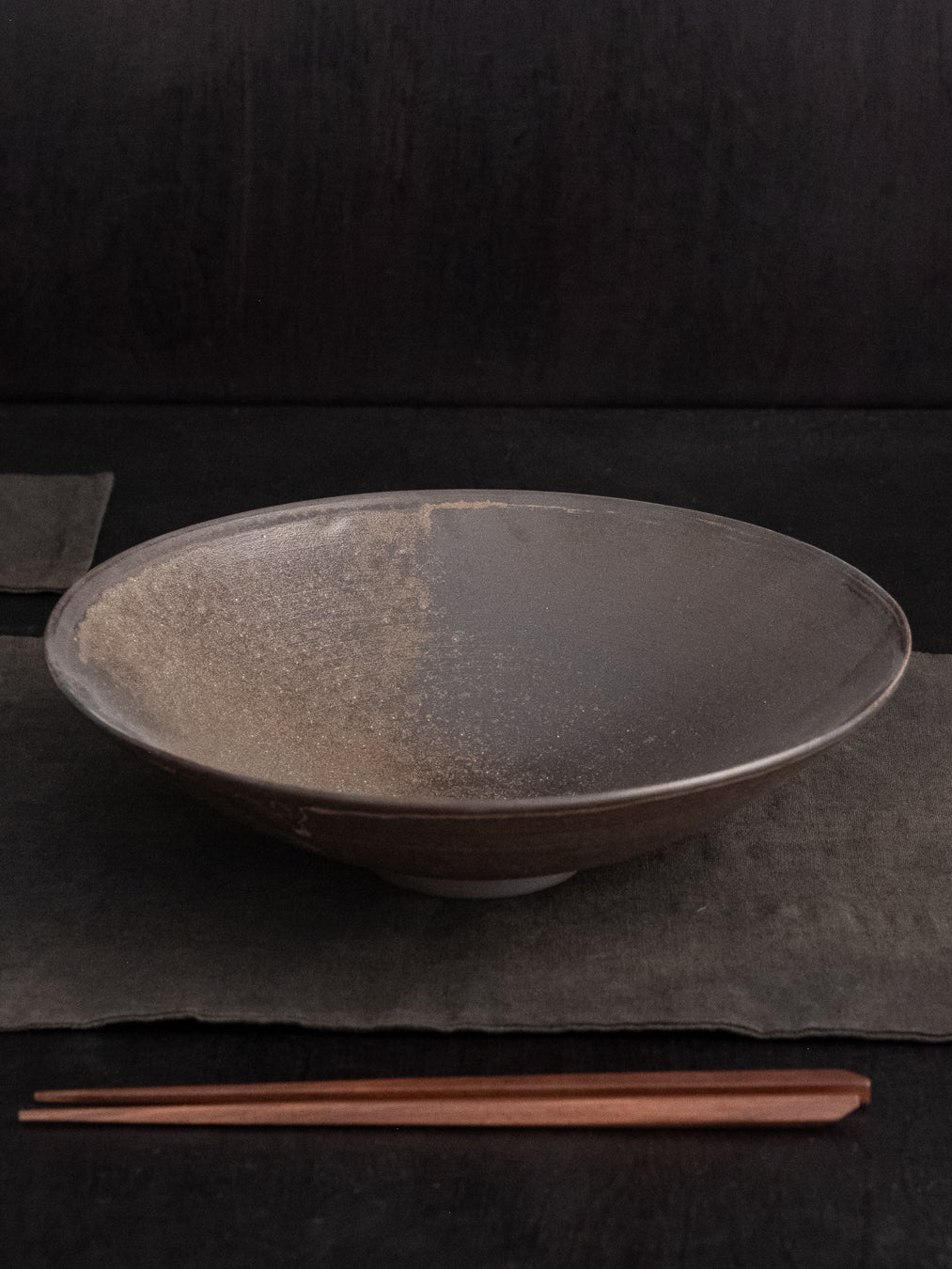 Grand conic bowl in black clay