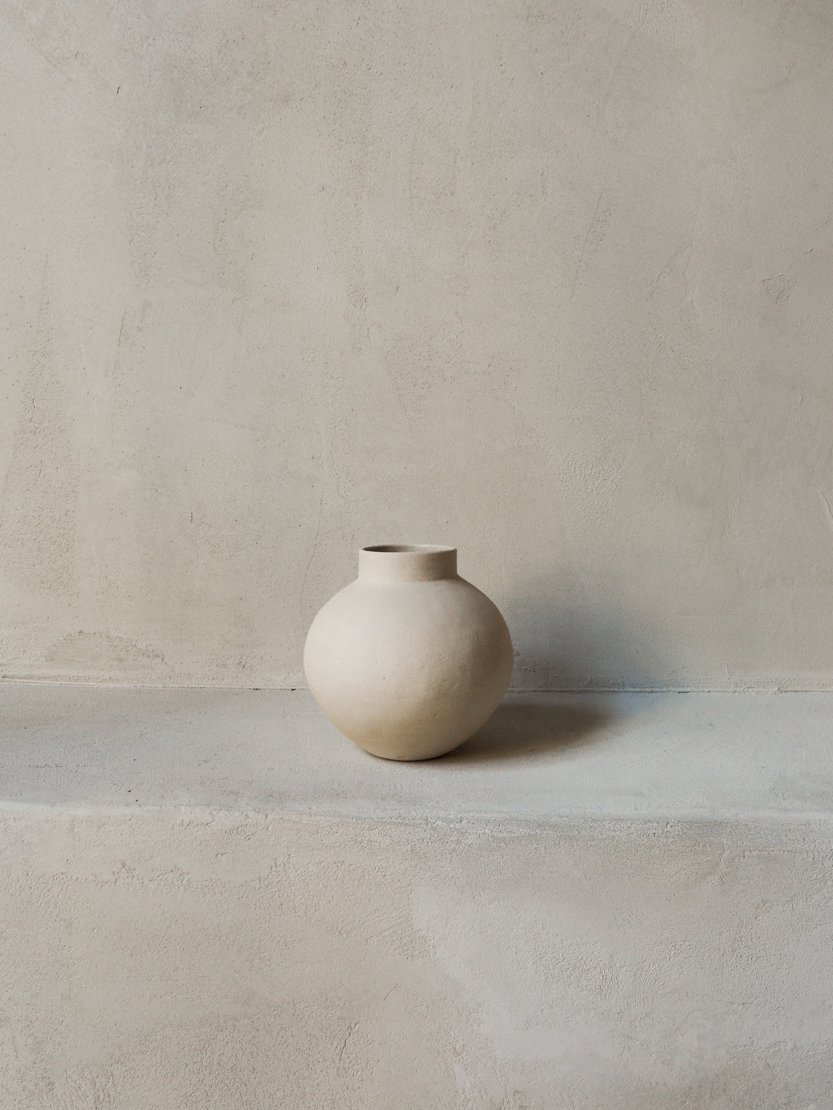 (MV01) Marble Moon Vase