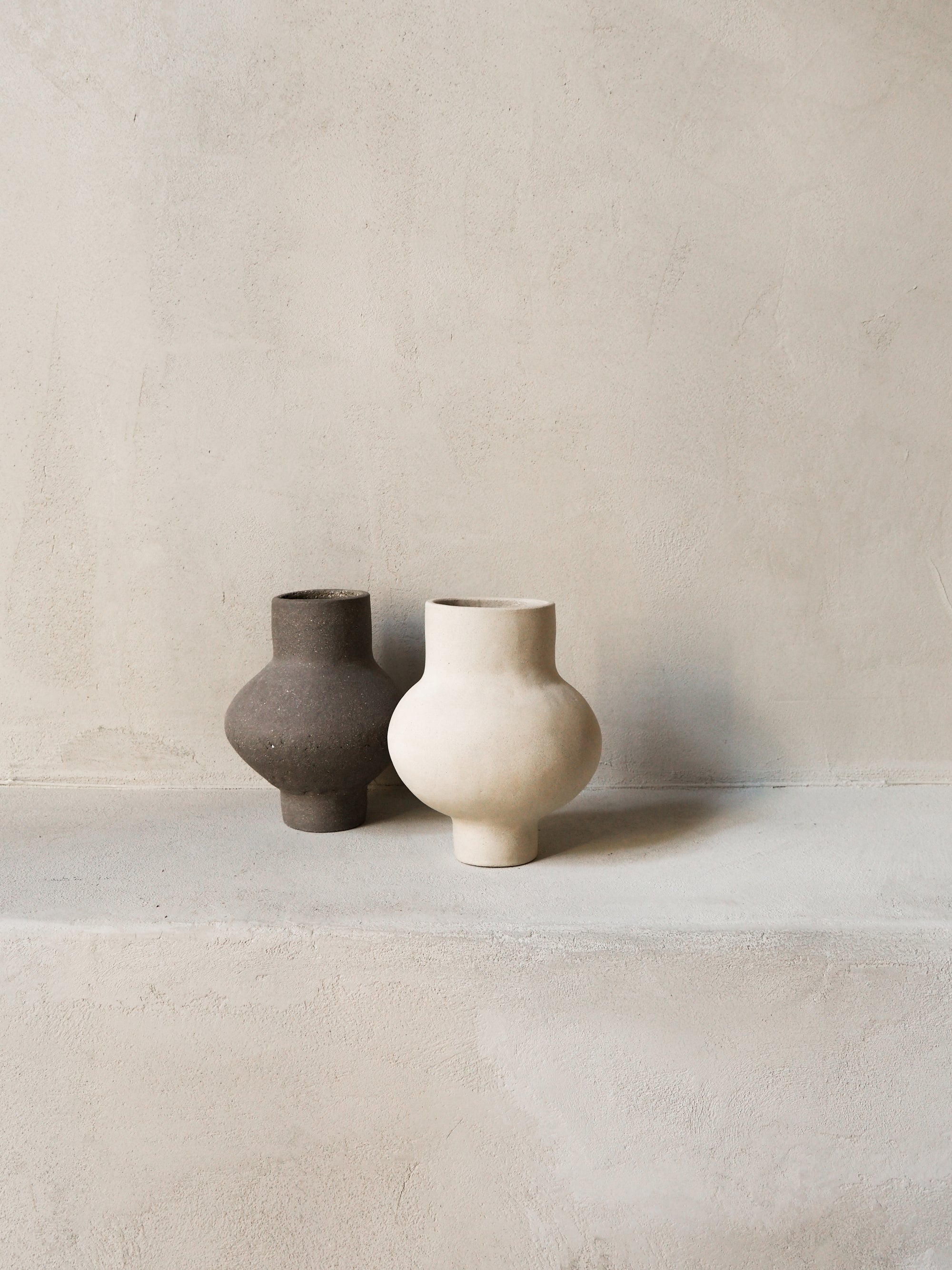 MARBLE SAND VASE