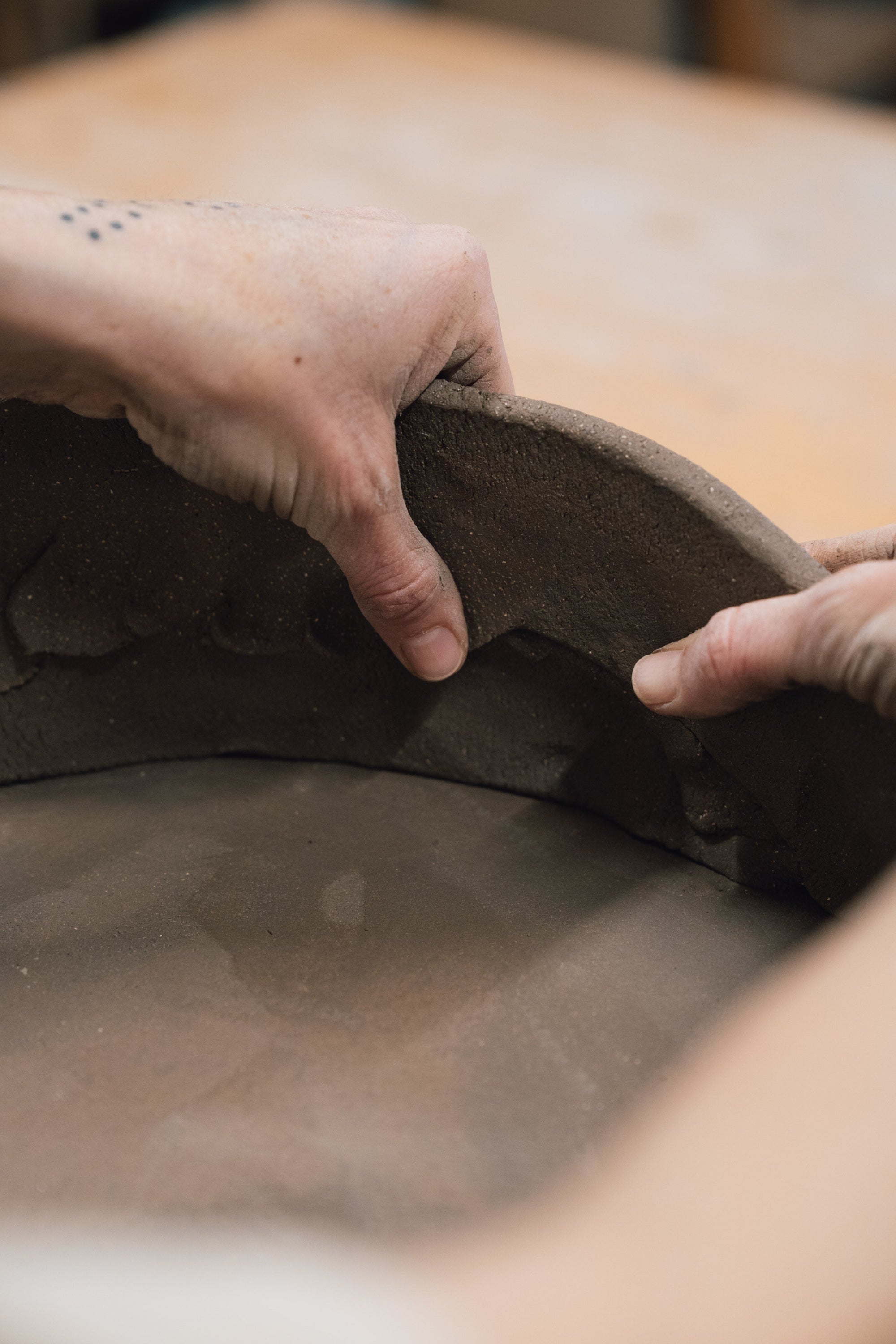TEA POT FORM . CERAMIC MODELING WORKSHOP