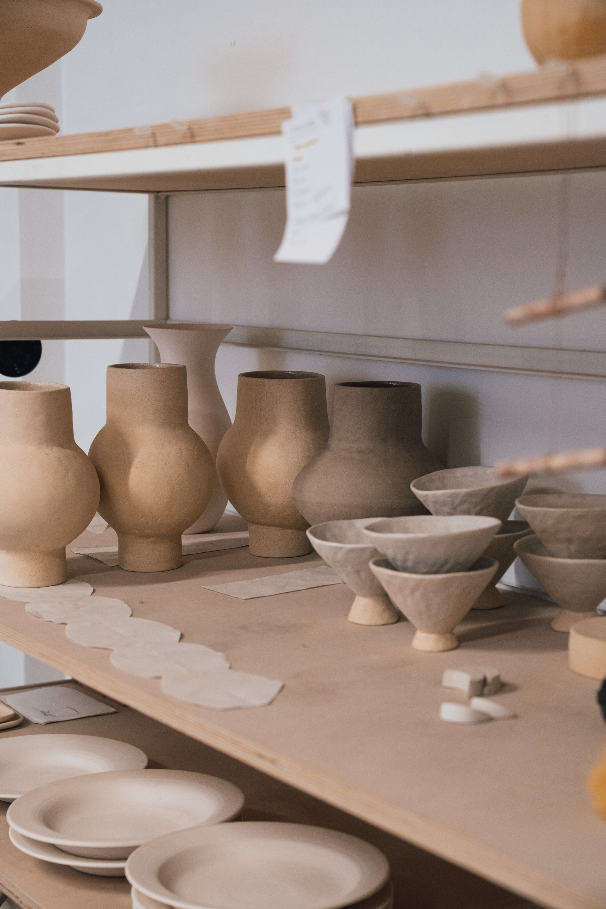TEA POT FORM . CERAMIC MODELING WORKSHOP